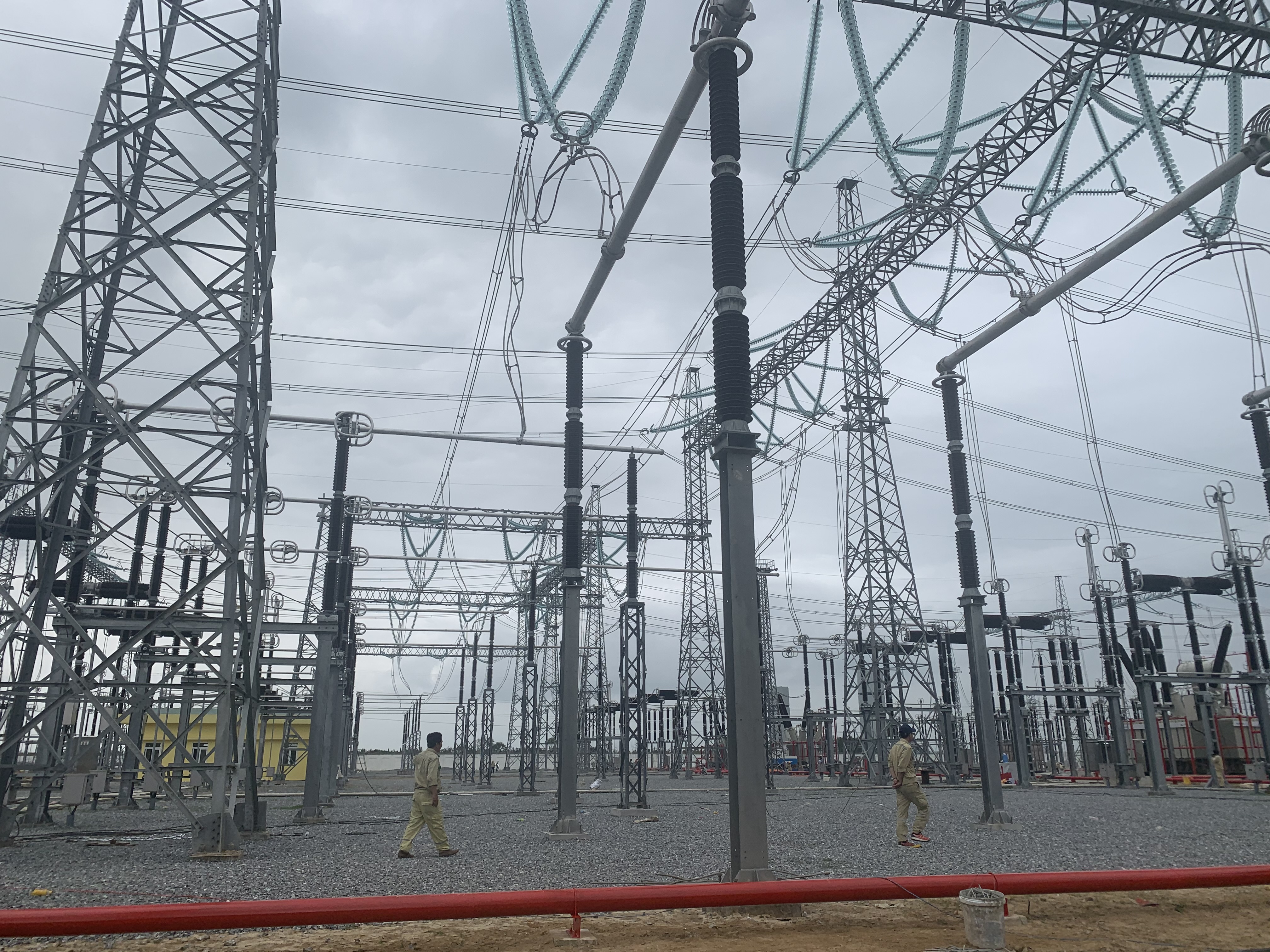 Lắp máy 2 Trạm biến áp 500kV Việt Trì